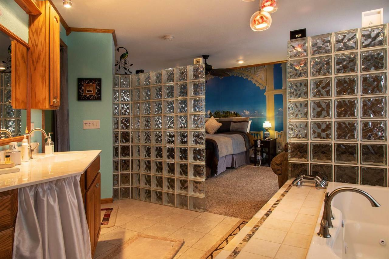 Shane Acres Country Inn Juneau Екстер'єр фото